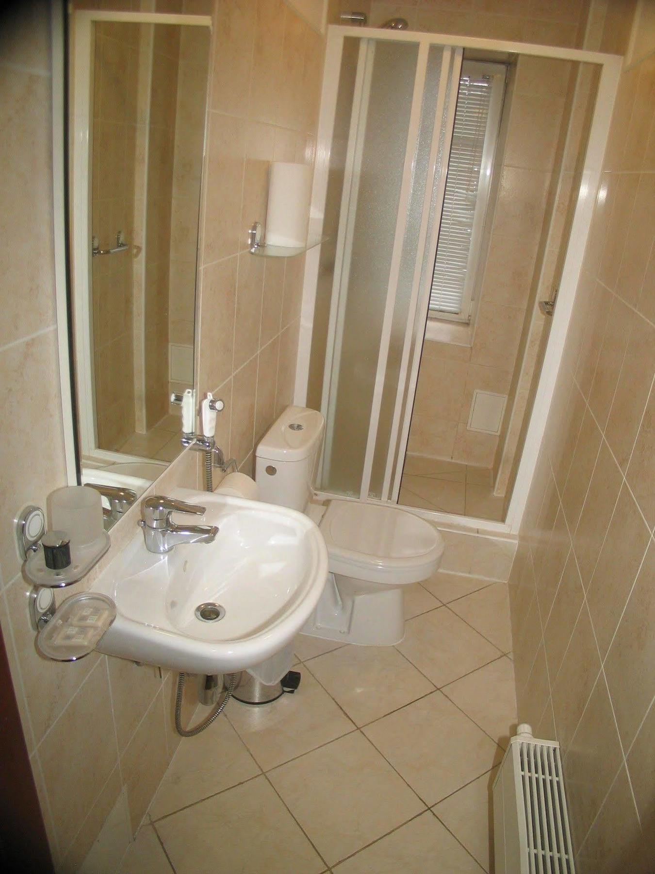 Hotel Duets à Daugavpils Extérieur photo