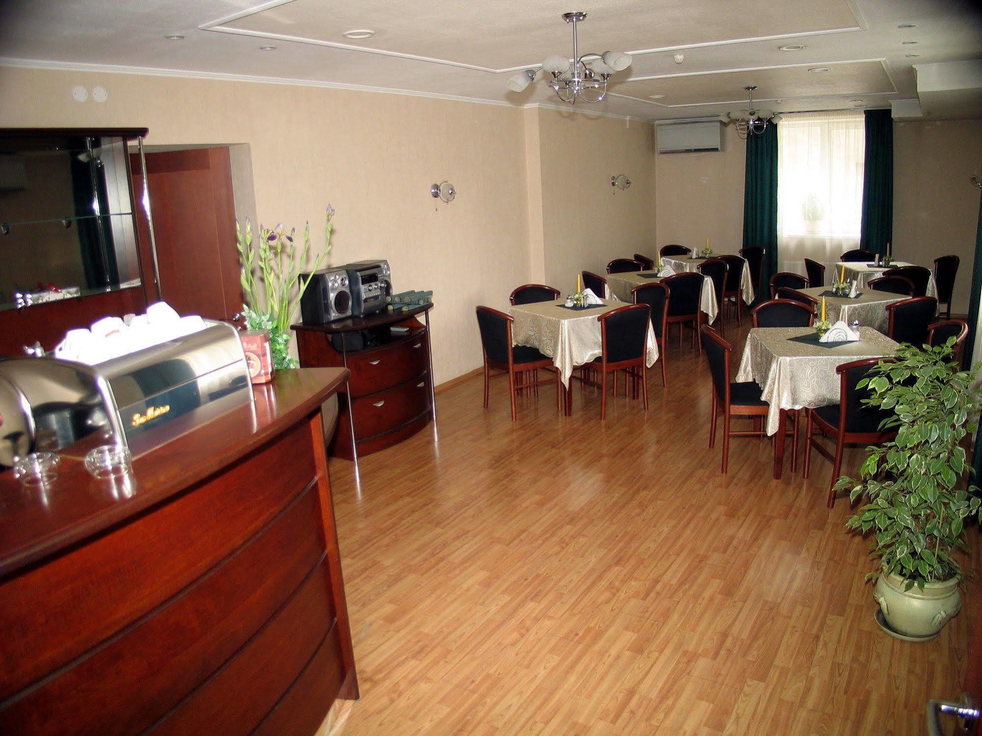 Hotel Duets à Daugavpils Extérieur photo